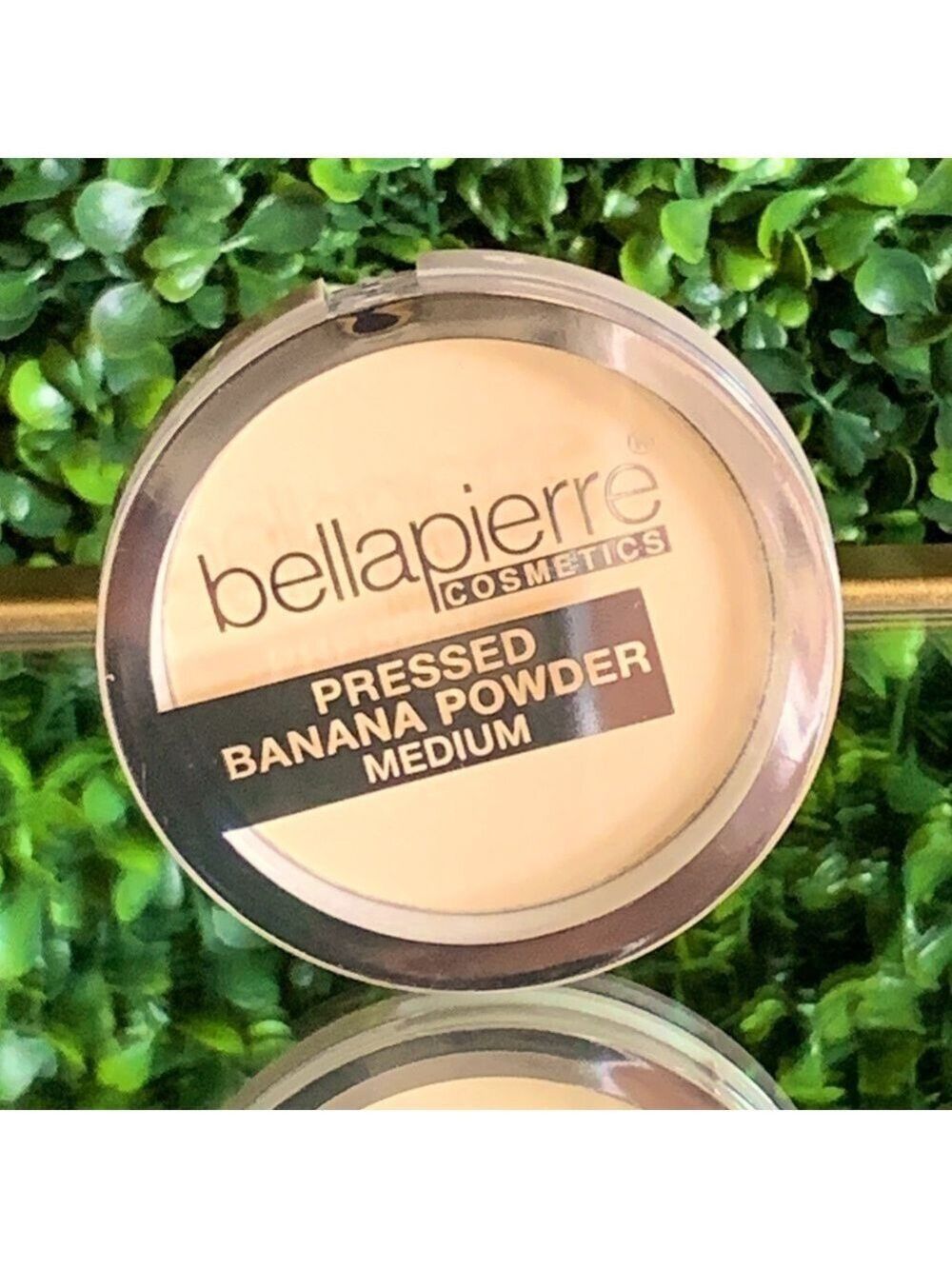 Bellapierre Cosmetics Pressed Banana Powder in Medium | NEW